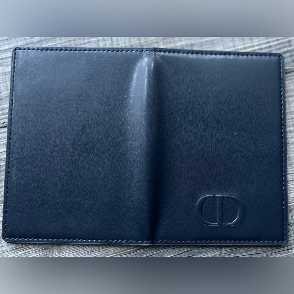Dior Navy Passport Holder - Picture 4 of 4